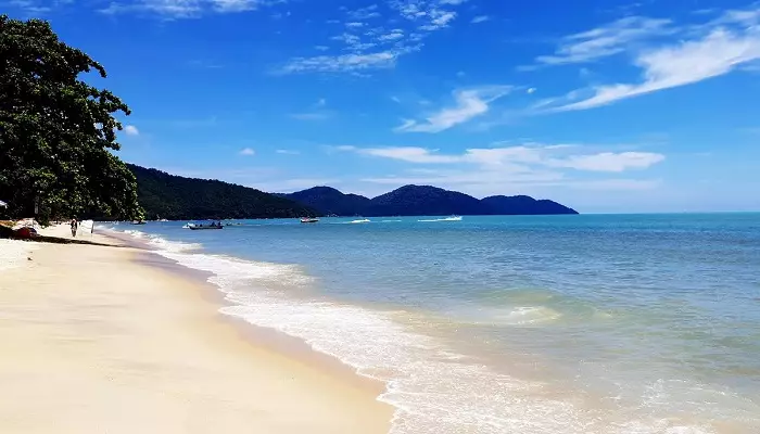 تصویری از ساحل باتو فرینگی