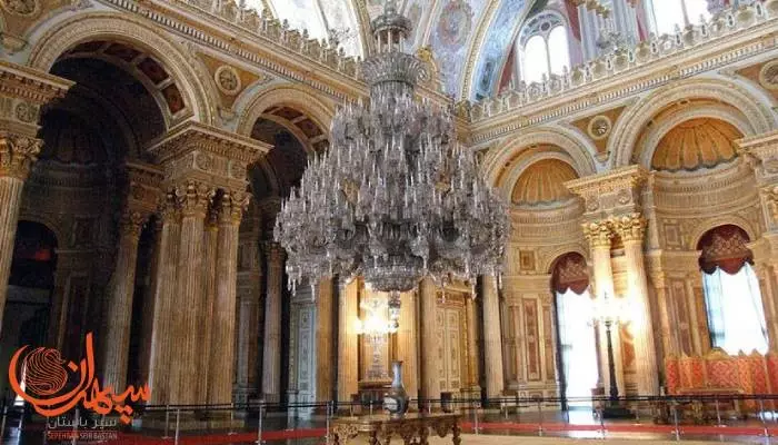 سالن تشریفات دولما باغچه