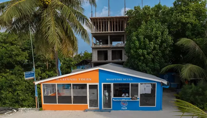 یکی از مراکز غواصی جزیره مافوشی