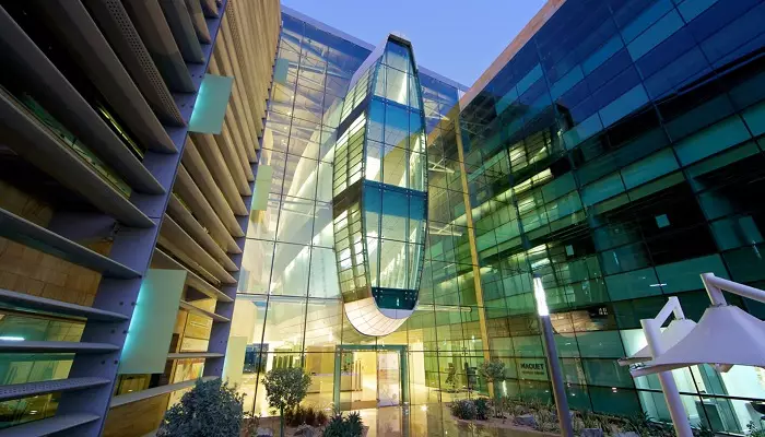 تصویری از نمای ورودی پارک علمی دبی