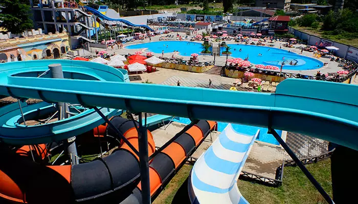 سرسره های آکوا پارک تفلیس