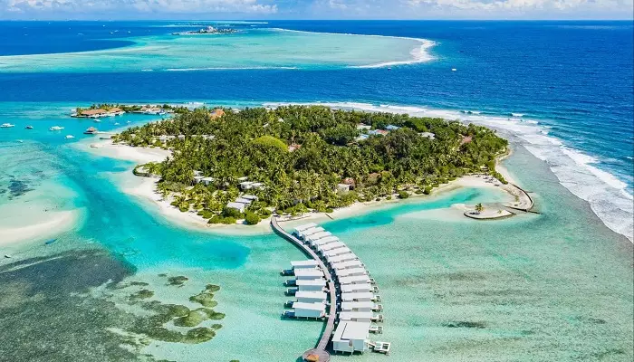 هتل هالیدی این ریزورت کاندوما