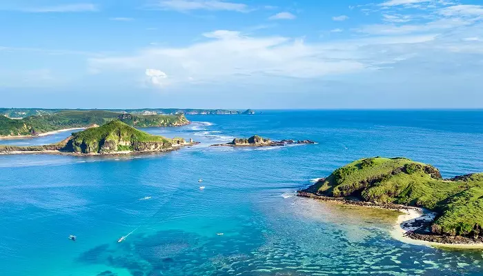 نمایی از جزیره لومبوک