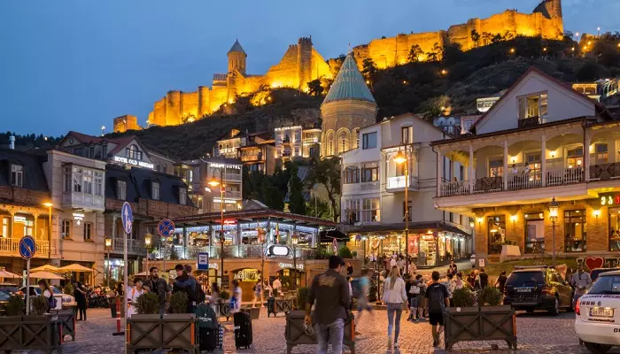 نمایی از قلعه ناریکالا