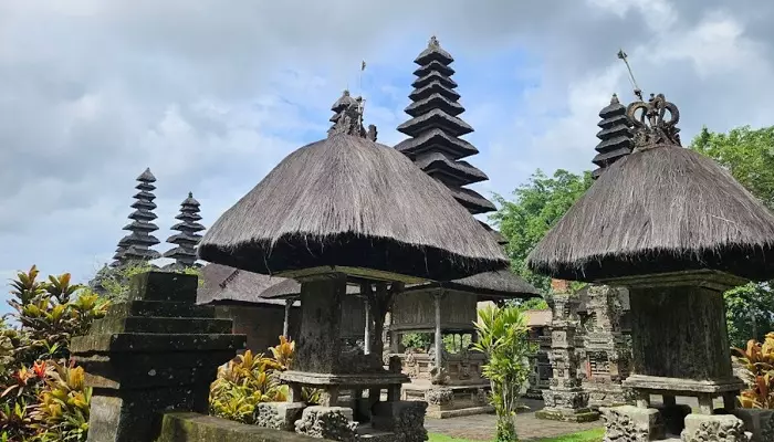 معبد لوهور باتوکارو