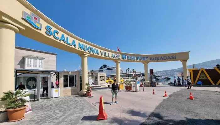 تصویری از مرکز خرید اسکالا نوا