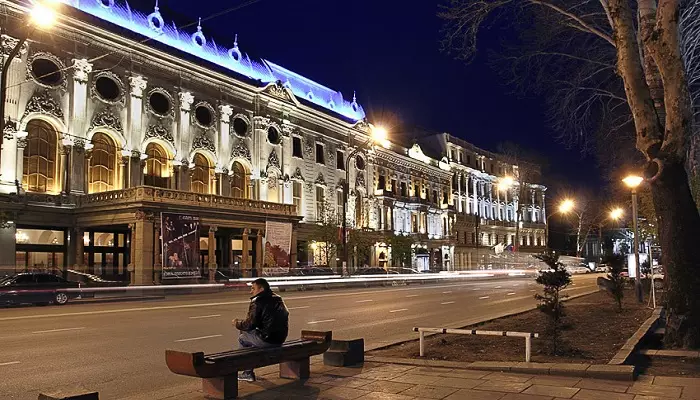 تصویری از خیابان روستاولی