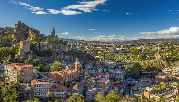 تصویری از طبیعت زیبای شهر تفلیس