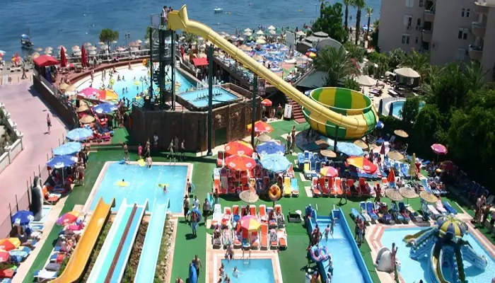 پارک آبی مارماریس