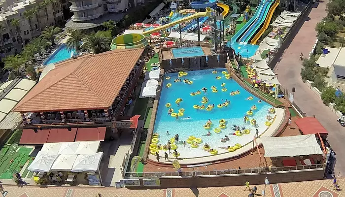 پارک آبی آتلانتیس در مارماریس