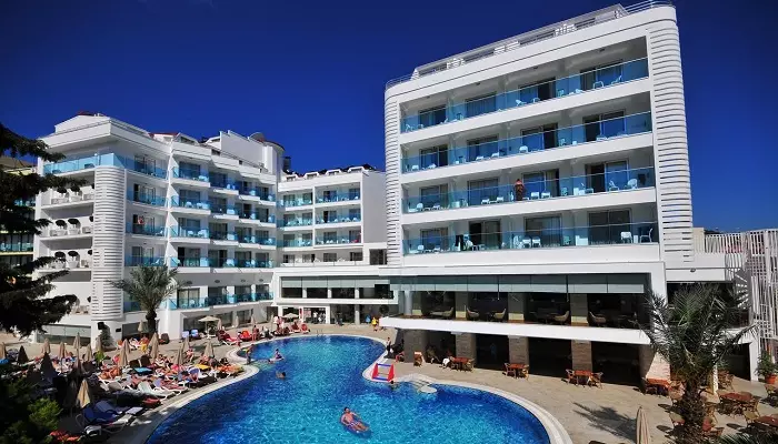 نمایی از هتل بلو بی پلاتینوم