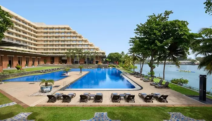 هتل سینامون لیک ساید کلمبو