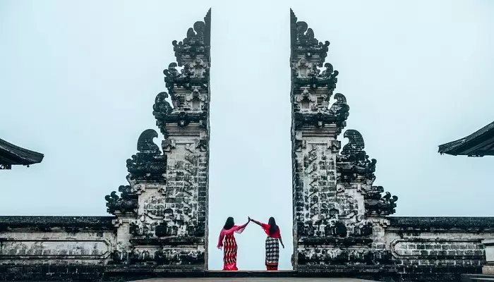 دروازه بهشت بالی