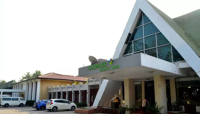 هتل فرودگاه گود وود