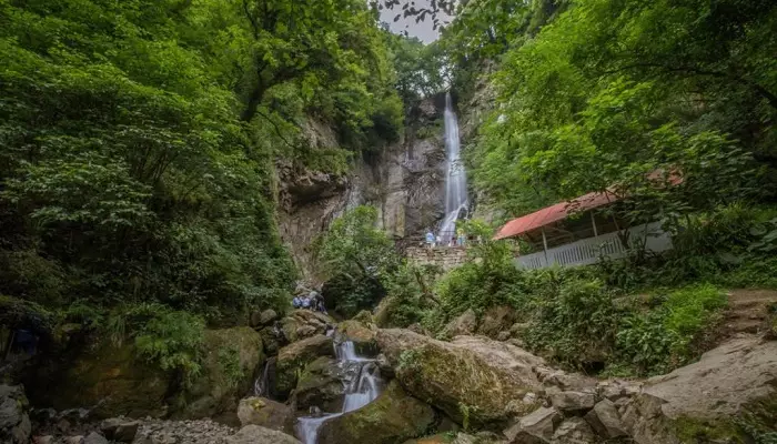 آبشار ماخونتستی