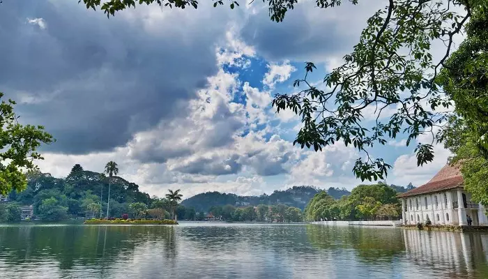 دریاچه کندی