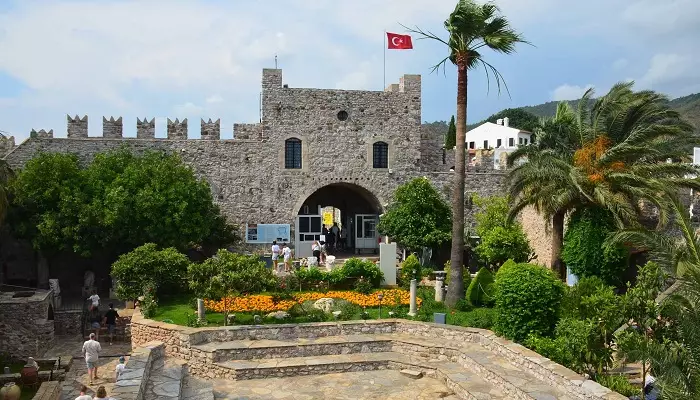 قلعه و موزه مارماریس