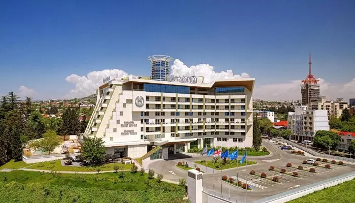 تصویری از هتل ۵ ستاره بزرگ شرایتون در تفلیس