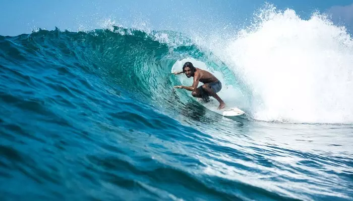 موج سواری در سریلانکا