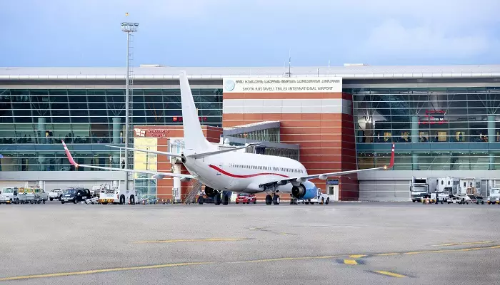 پارکینگ فرودگاه تفلیس