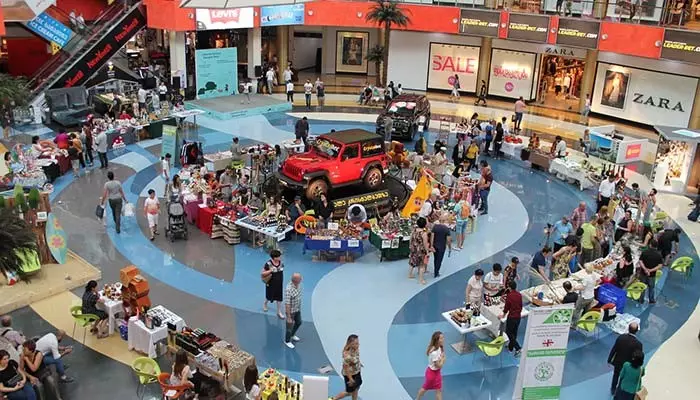 مرکز خرید تفلیس مال از بهترین مراکز خرید این شهر