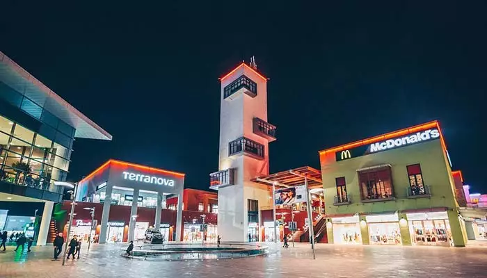 پاساژ ایست پوینت، بهترین و بزرگترین مرکز خرید تفلیس