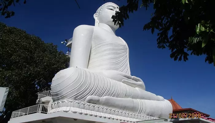 مجسمه بزرگ بودا