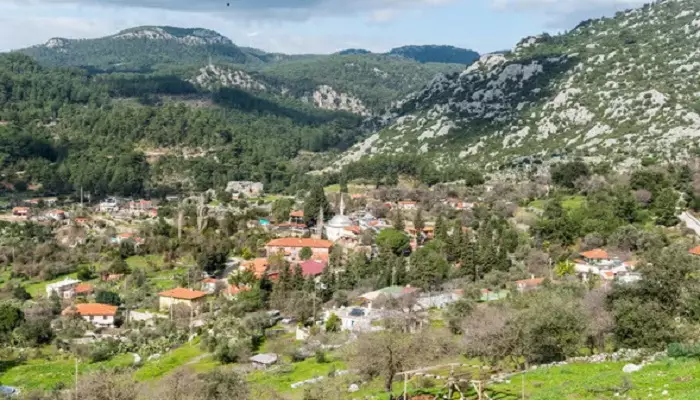 تصویری از دهکده تورگوت